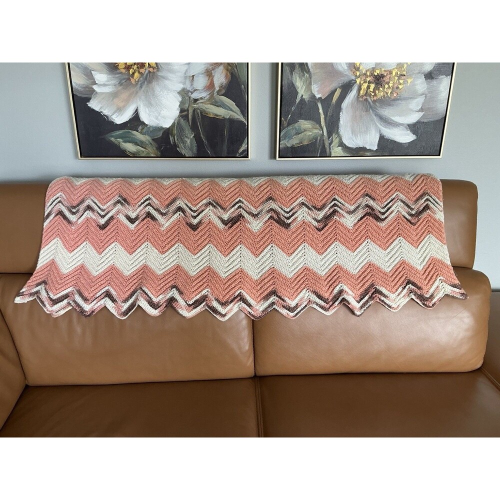 Handmade VINTAGE Afghan Crochet Blanket  81"x47" Chevron Zig Zag Granny Cottage